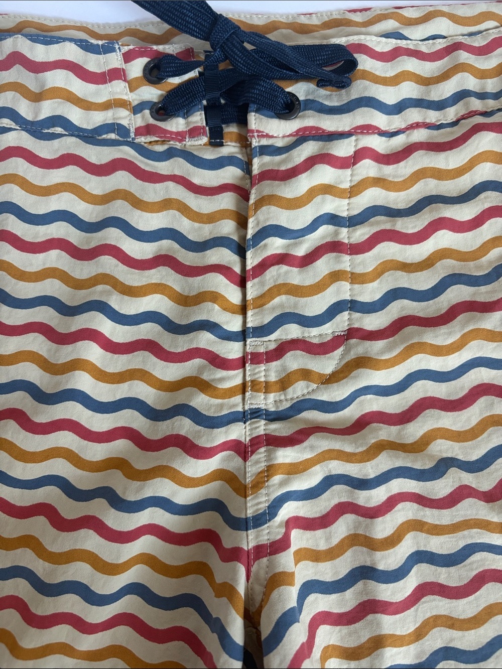 Patagonia Wavefarer board short 5” multicolor wavy stripe drawstring waist - Picture 5 of 16